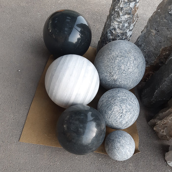 Sphères en Marbre et Granit